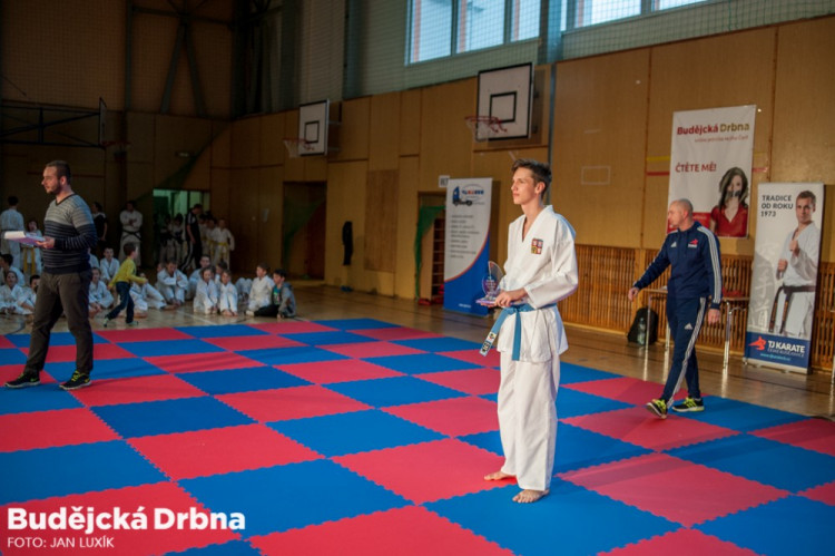 Exhibice TJ Karate České Budějovice a vyhlášení nejlepších závodníků za rok 2016