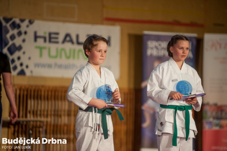 Exhibice TJ Karate České Budějovice a vyhlášení nejlepších závodníků za rok 2016
