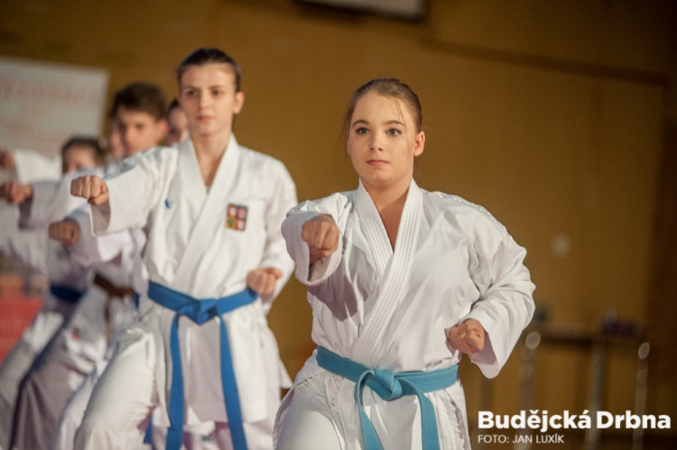 Exhibice TJ Karate České Budějovice a vyhlášení nejlepších závodníků za rok 2016