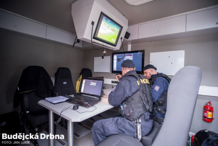 Policejní cvičení v Budvar aréně