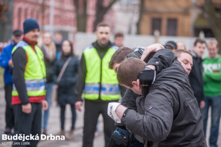 Policejní cvičení v Budvar aréně