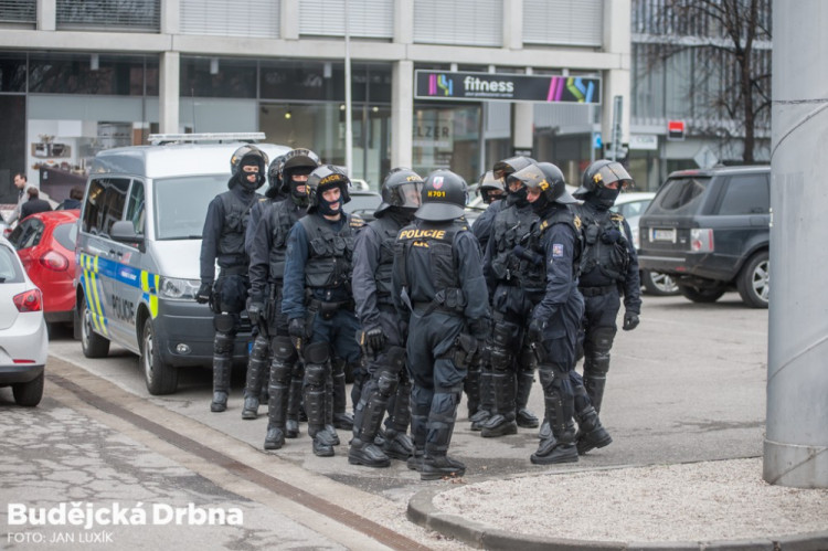 Policejní cvičení v Budvar aréně