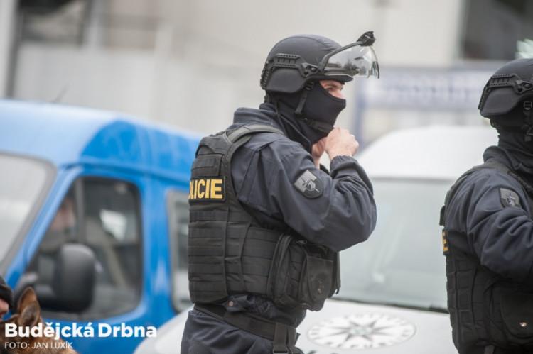 Policejní cvičení v Budvar aréně