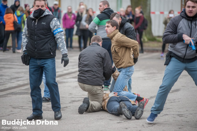 Policejní cvičení v Budvar aréně