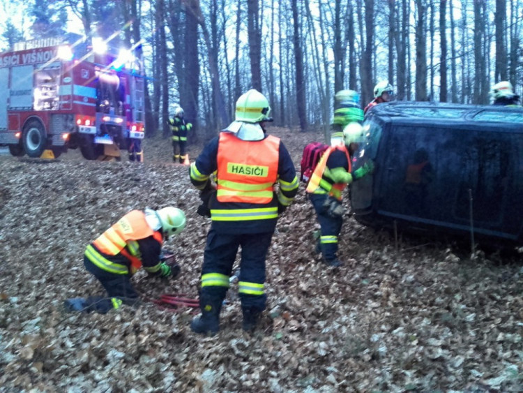 Hasiči cvičně zasahovali u těžké nehody
