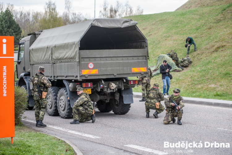 Safeguard 2017 - cvičení vojáků, policistů a specialistů ČEZ na ochranu Jaderné elektrárny Temelín proti teroristickému útoku