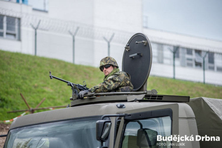 Safeguard 2017 - cvičení vojáků, policistů a specialistů ČEZ na ochranu Jaderné elektrárny Temelín proti teroristickému útoku