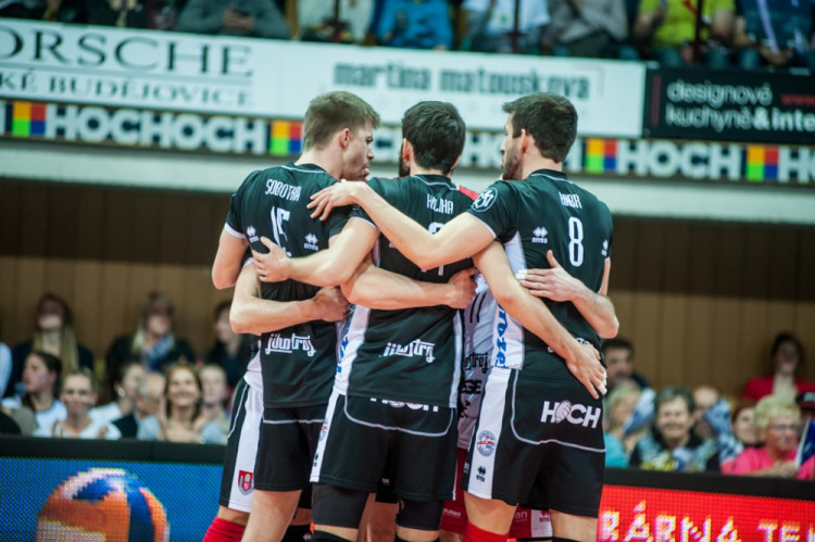 Jihostroj slaví po třech letech titul