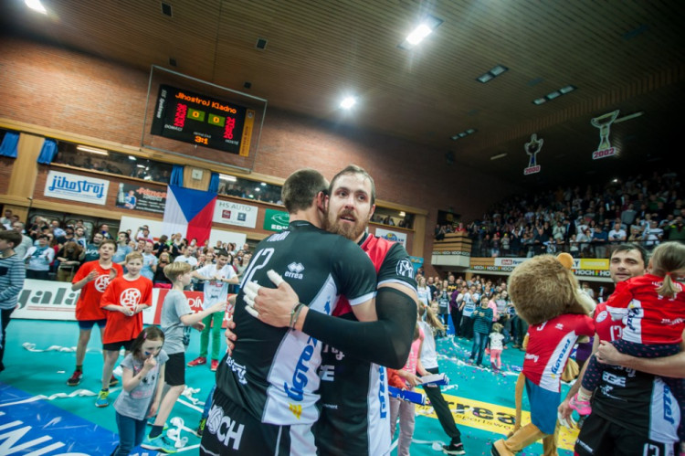 Jihostroj slaví po třech letech titul