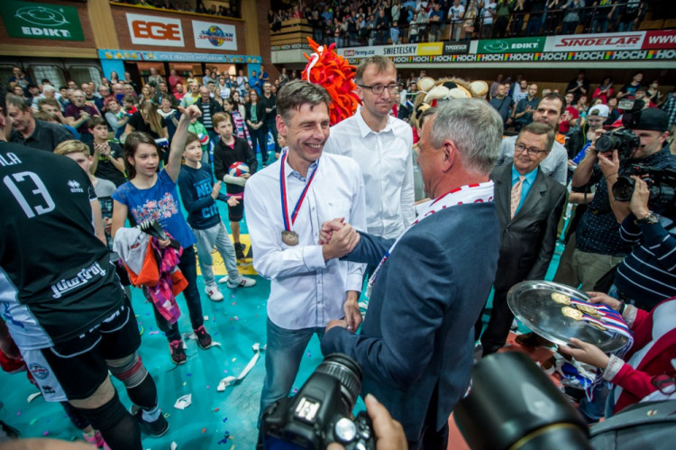 Jihostroj slaví po třech letech titul