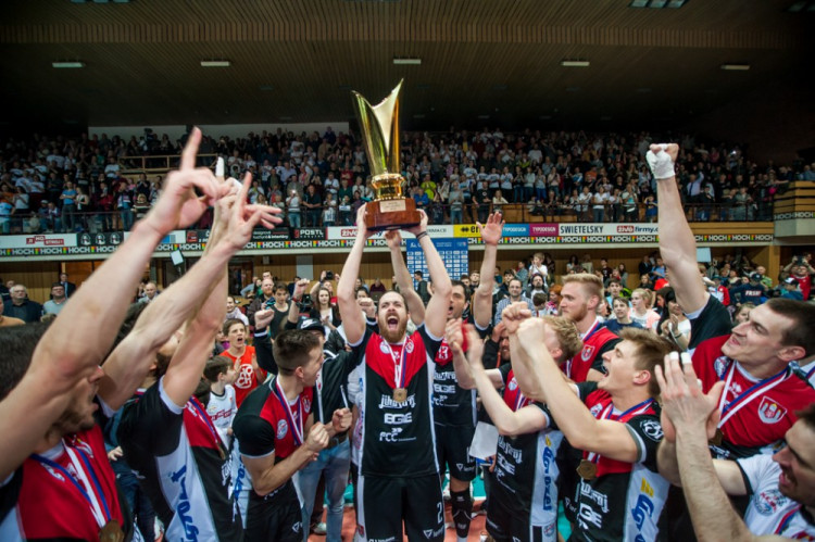 Jihostroj slaví po třech letech titul