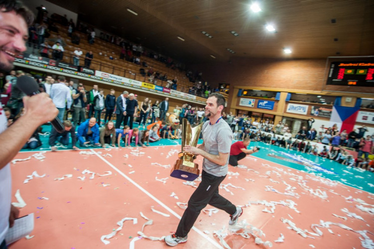 Jihostroj slaví po třech letech titul