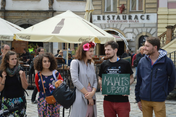 FOTOGALERIE: "Marek Eben" korunoval královnu Majálesu na Dolním náměstí