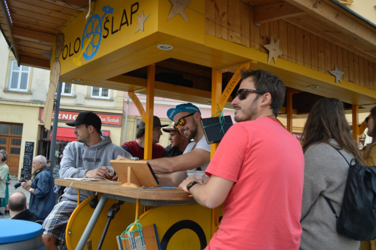 FOTOGALERIE: "Marek Eben" korunoval královnu Majálesu na Dolním náměstí