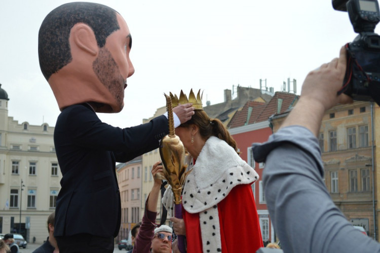 FOTOGALERIE: "Marek Eben" korunoval královnu Majálesu na Dolním náměstí