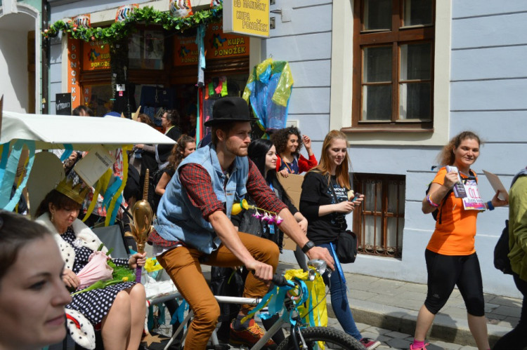 FOTOGALERIE: "Marek Eben" korunoval královnu Majálesu na Dolním náměstí