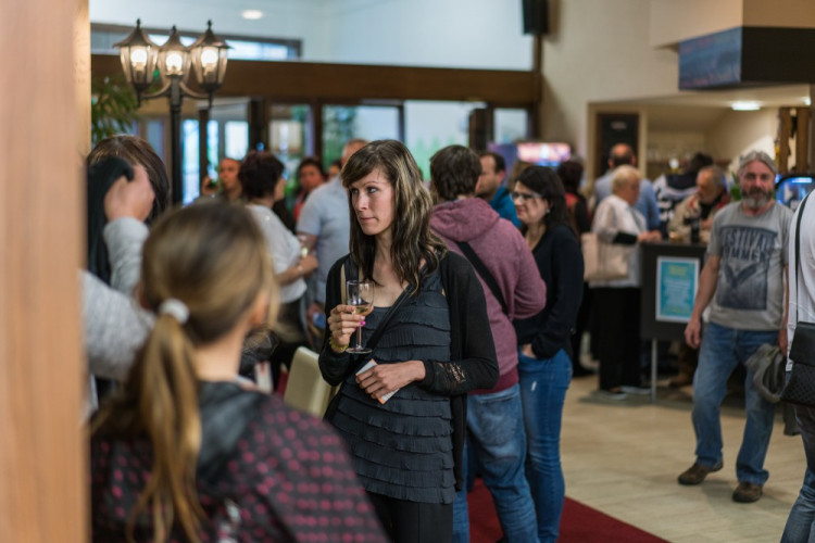 FOTO: Vypracovanější tělo Kino Metropol nezažilo. Publikum tam rozohnil Václav &quot;Noid&quot; Bárta