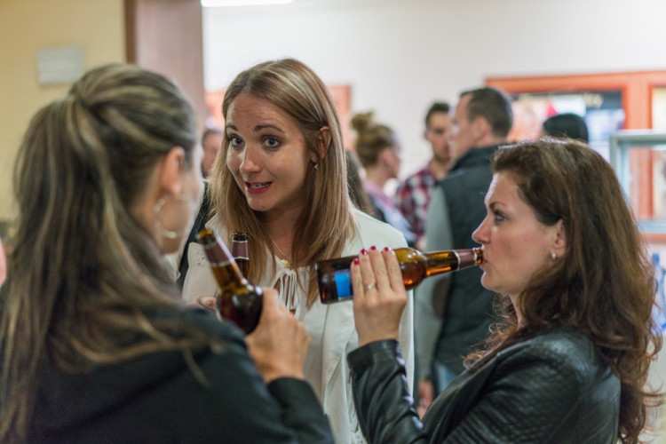 FOTO: Vypracovanější tělo Kino Metropol nezažilo. Publikum tam rozohnil Václav &quot;Noid&quot; Bárta