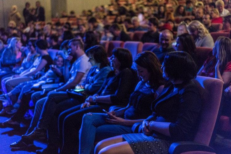 FOTO: Vypracovanější tělo Kino Metropol nezažilo. Publikum tam rozohnil Václav &quot;Noid&quot; Bárta