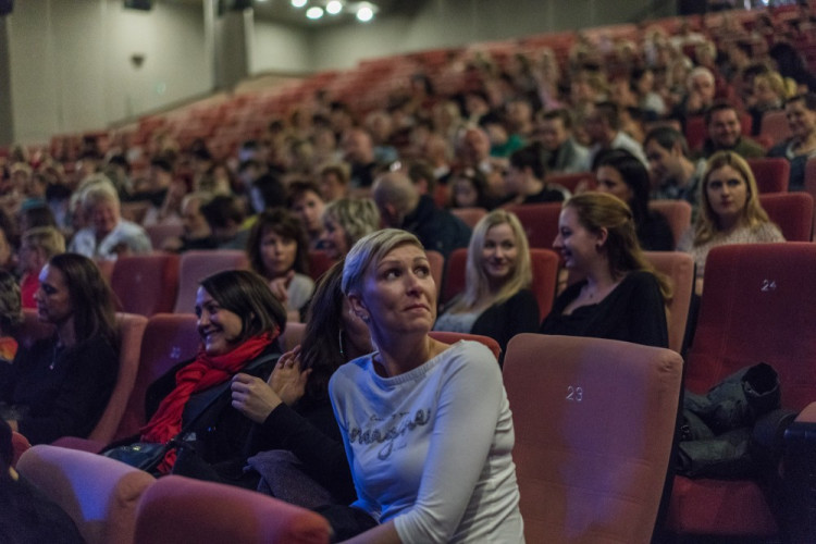 FOTO: Vypracovanější tělo Kino Metropol nezažilo. Publikum tam rozohnil Václav &quot;Noid&quot; Bárta