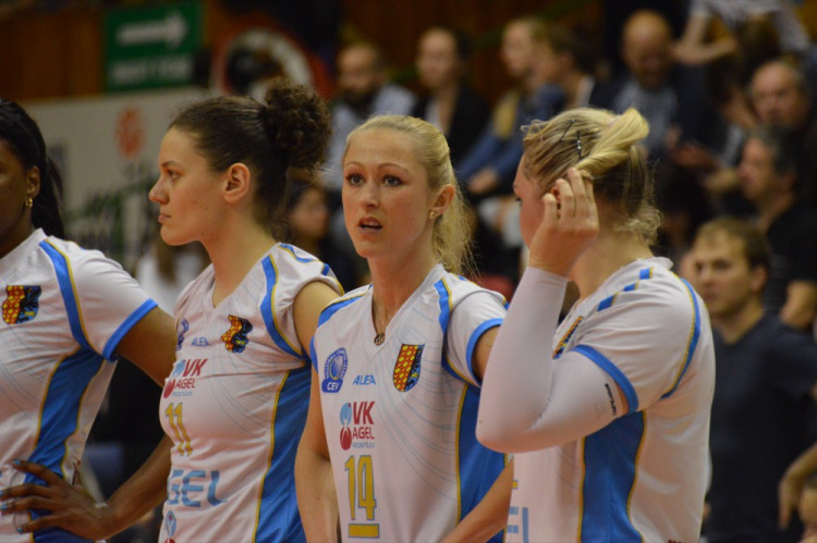 FOTOGALERIE: Prostějovanky jsou podeváté v řadě mistryněmi, bojovnice z Olomouce mají stříbro