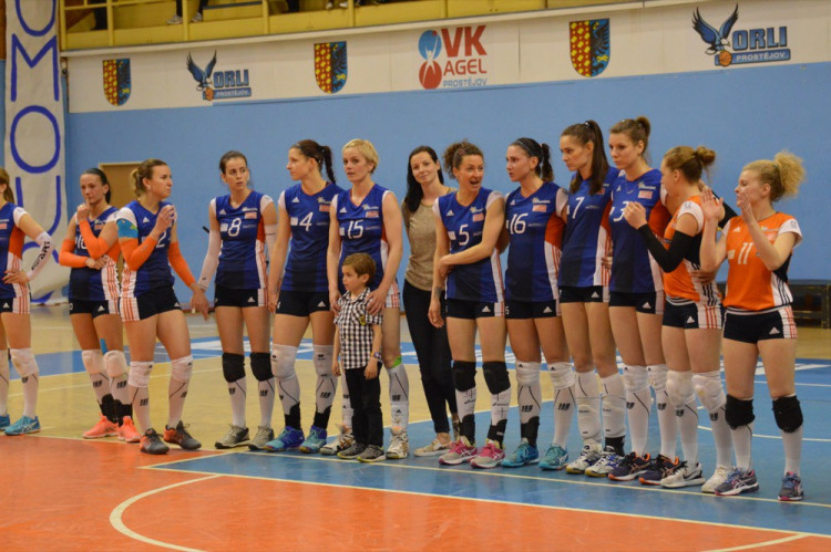 FOTOGALERIE: Prostějovanky jsou podeváté v řadě mistryněmi, bojovnice z Olomouce mají stříbro