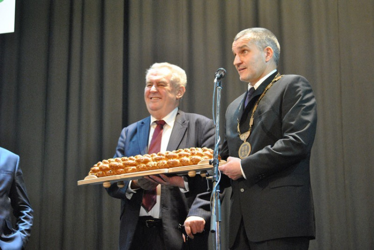 Podívejte se na loňskou návštěvu prezidenta v Libereckém kraji