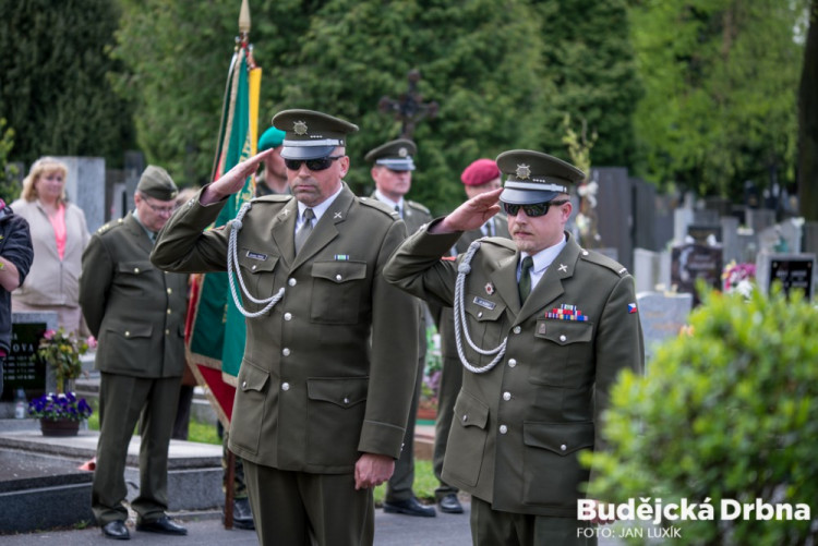 Lidé v Českých Budějovicích uctili památku konce 2. světové války