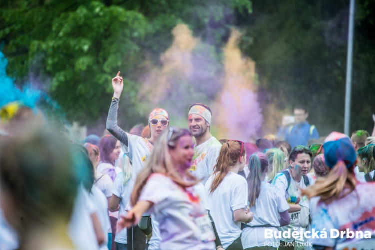 Barvám neutečeš 2017