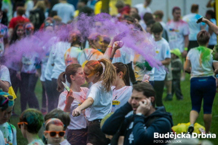 Barvám neutečeš 2017