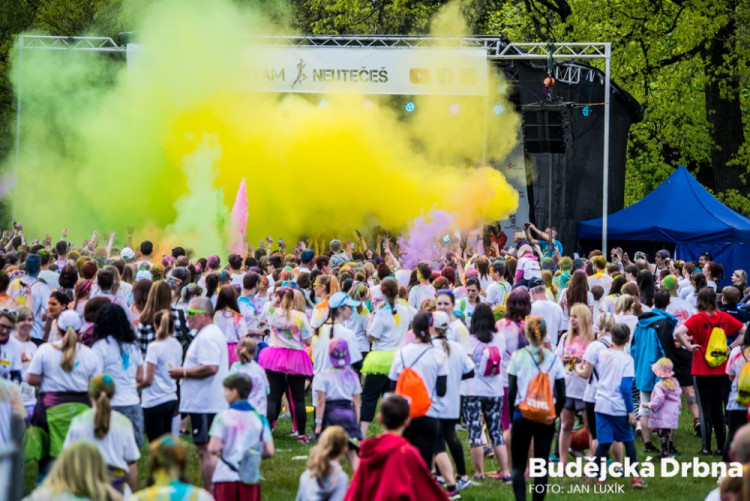 Barvám neutečeš 2017