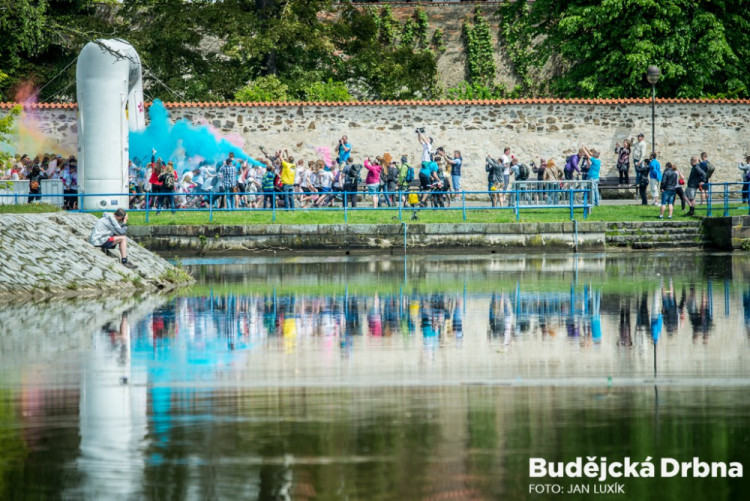 Barvám neutečeš 2017