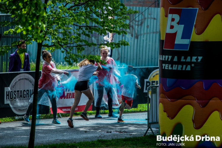 Barvám neutečeš 2017