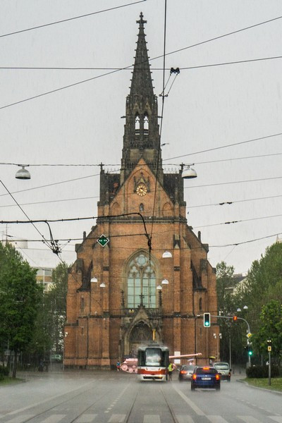 Husova ožila dešti navzdory, na Kmeny se stála fronta. Autor: Tomáš Hrivňák