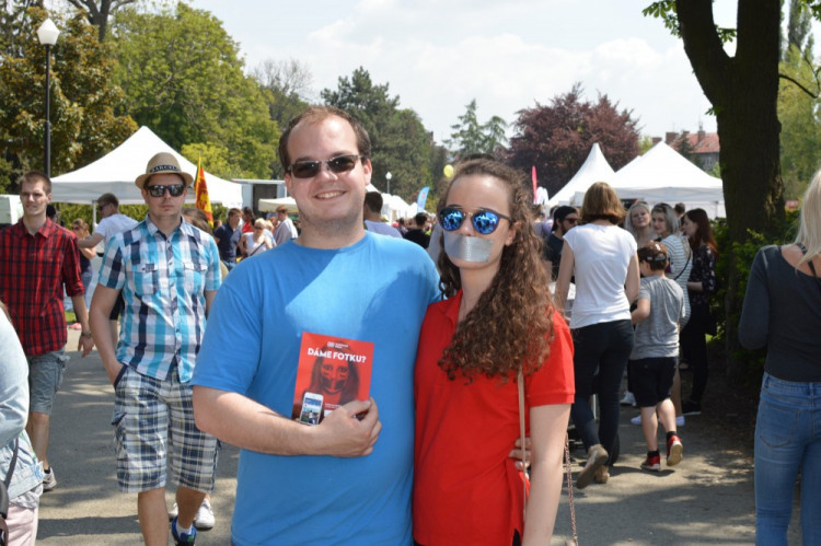 Fotky z druhého dne Garden Food Festivalu jsou tady! Vyfotili jste se s holkama?