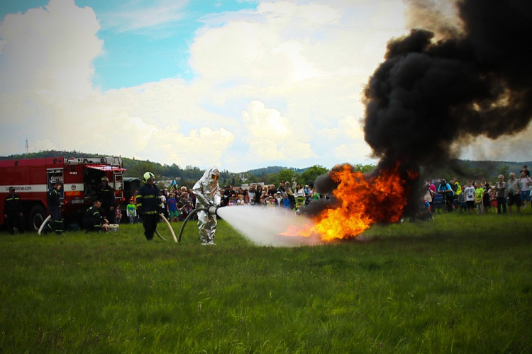 Den s 25. protiletadlovým raketovým plukem