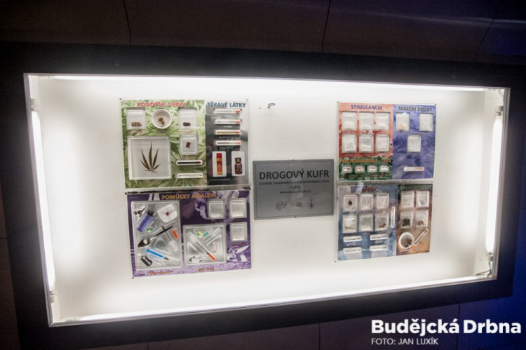 Protidrogový vlak v Českých Budějovicích