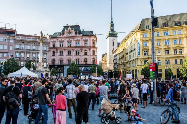 V Brně se opět po týdnu setkali lidé na protest proti Babišovi se Zemanem, autor: Tomáš Hrivňák