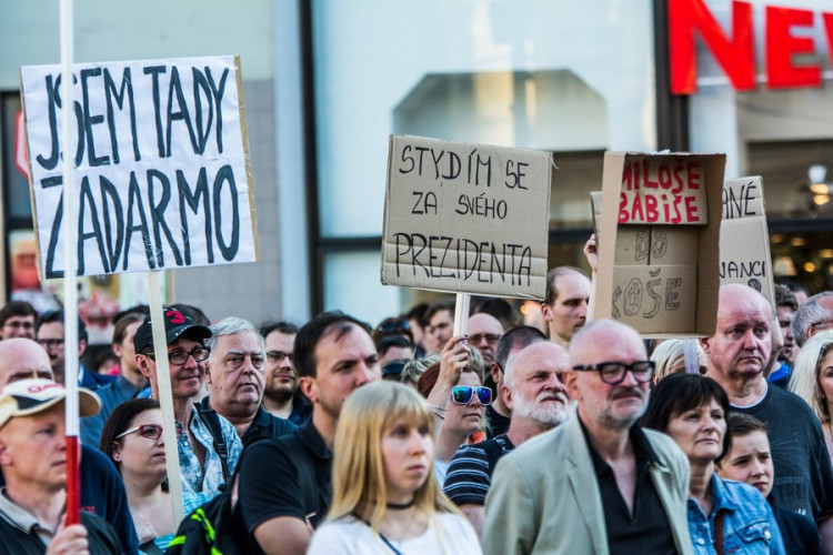 V Brně se opět po týdnu setkali lidé na protest proti Babišovi se Zemanem, autor: Tomáš Hrivňák