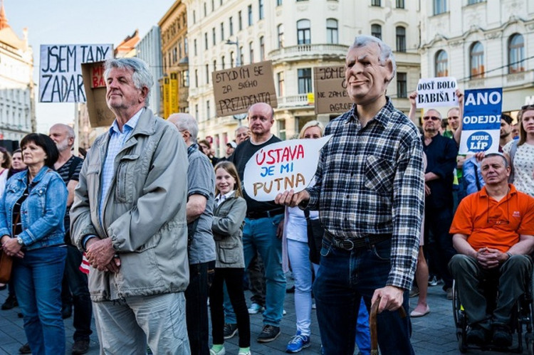 V Brně se opět po týdnu setkali lidé na protest proti Babišovi se Zemanem, autor: Tomáš Hrivňák