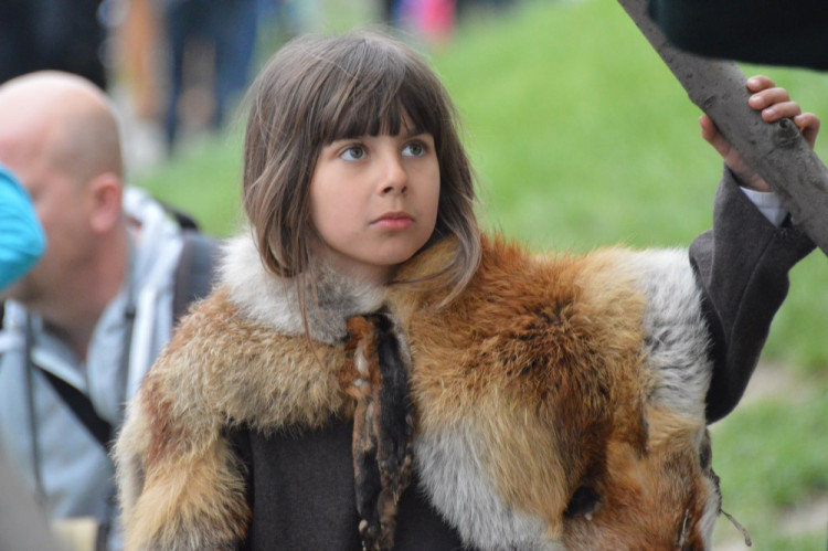 FOTOGALERIE: Na Helfštýně řinčí meče, koná se tam Festival vojenské historie