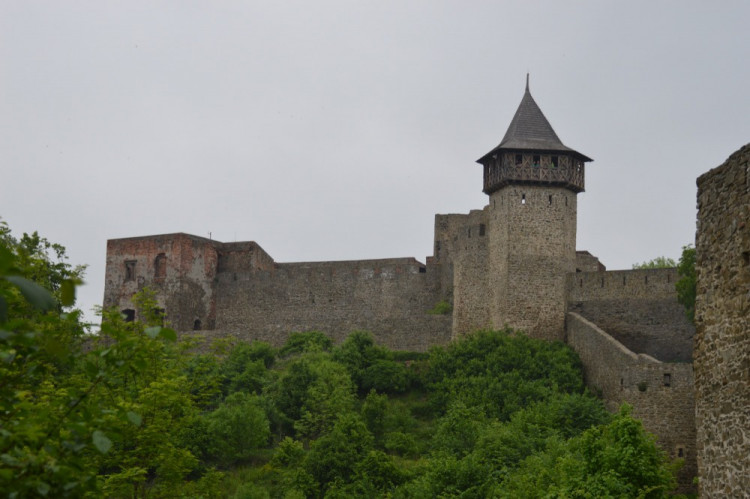 FOTOGALERIE: Na Helfštýně řinčí meče, koná se tam Festival vojenské historie