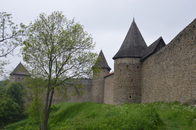FOTOGALERIE: Na Helfštýně řinčí meče, koná se tam Festival vojenské historie