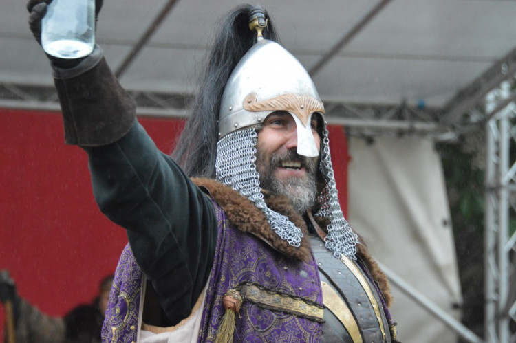 FOTOGALERIE: Na Helfštýně řinčí meče, koná se tam Festival vojenské historie