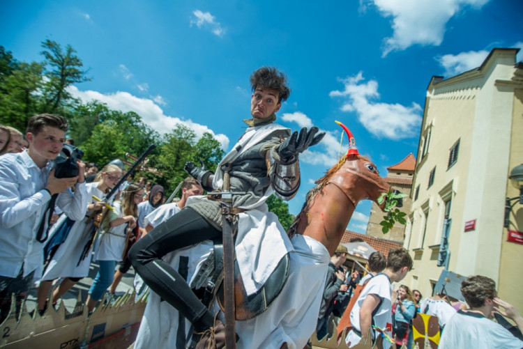 Majálesový průvod 2017
