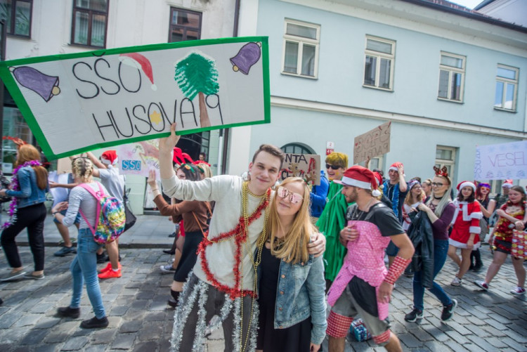 Majálesový průvod 2017
