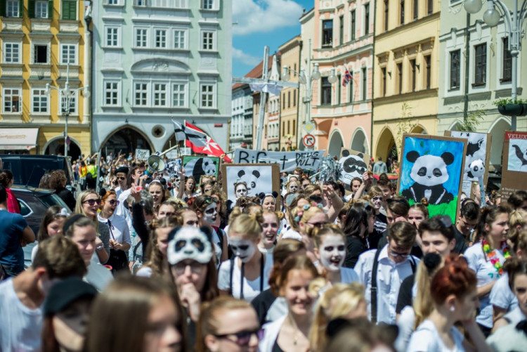 Majálesový průvod 2017