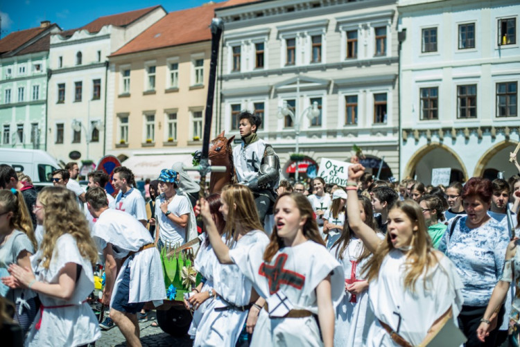 Majálesový průvod 2017