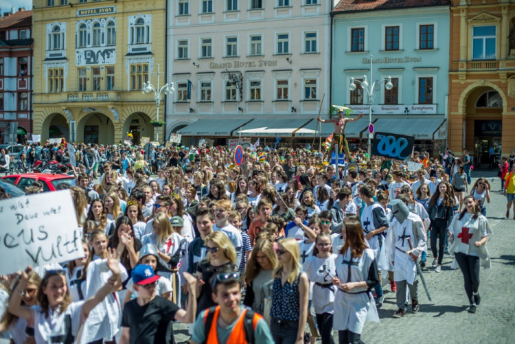 Majálesový průvod 2017
