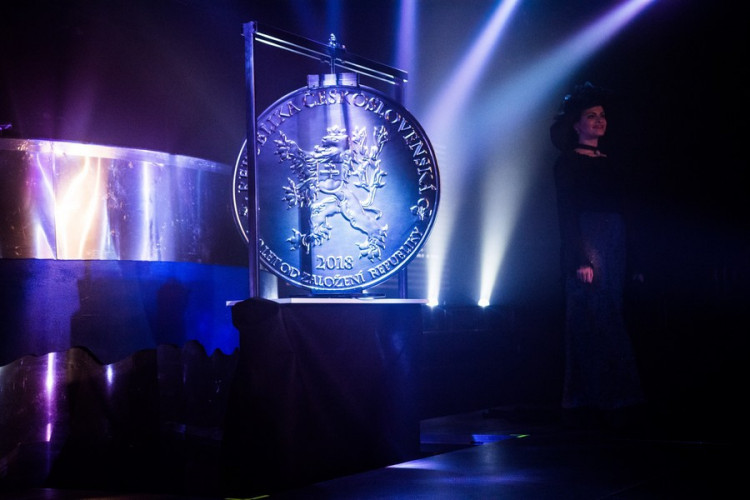 Brněnská mincovna slavnostně odhalila model největší mince světa, Autor: Tomáš Hrivňák